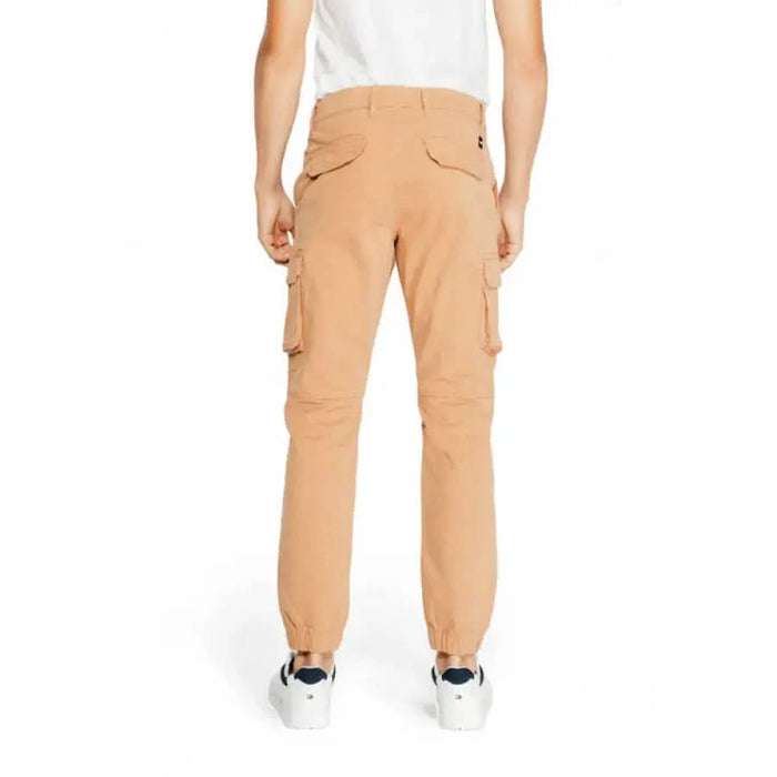 Beige cargo pants with multiple pockets and elastic cuffs in Gas - Gas Men Trousers