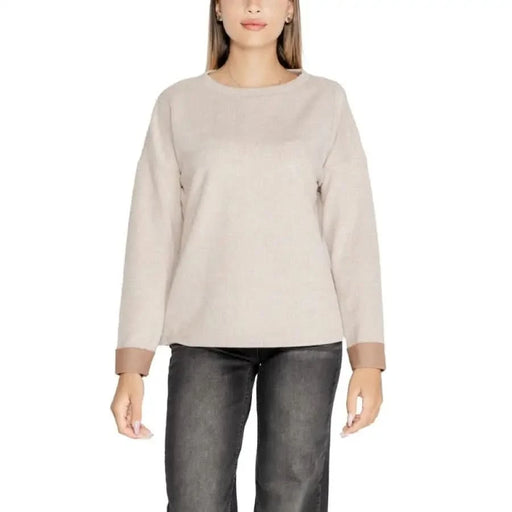 Beige crewneck sweater with contrasting cuffs by Street One Women Knitwear