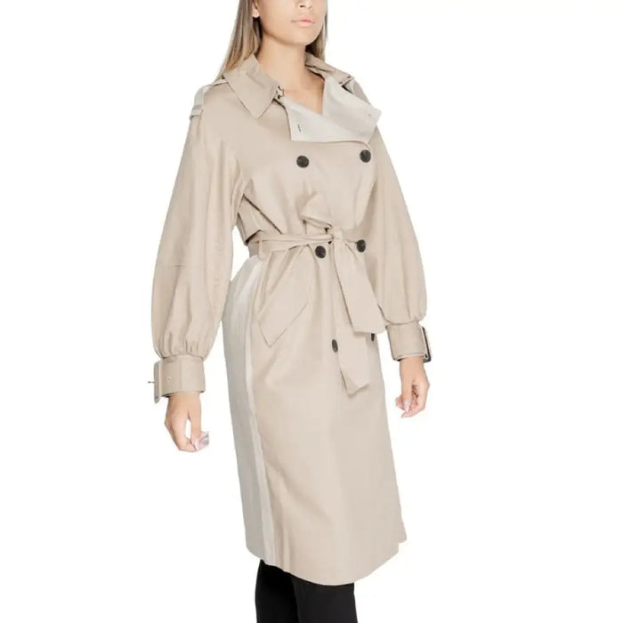 Beige trench coat with a belt and buttons from Desigual Women Jacket collection