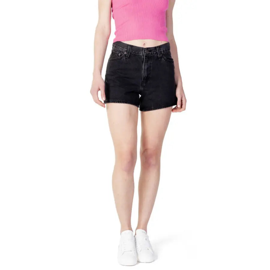 Levi’s Women’s Shorts - Black Denim with Pink Crop Top and White Sneakers
