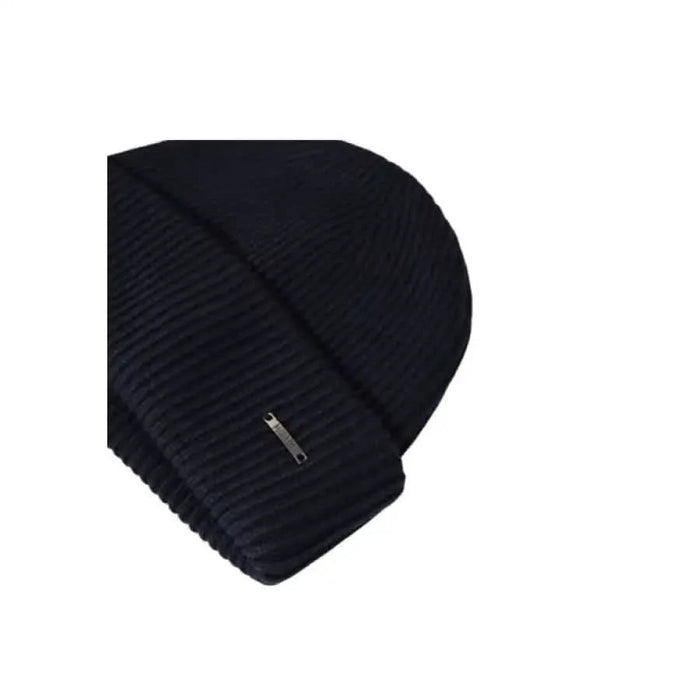 Black knit winter beanie featuring a small metal tag from Antony Morato Men Cap