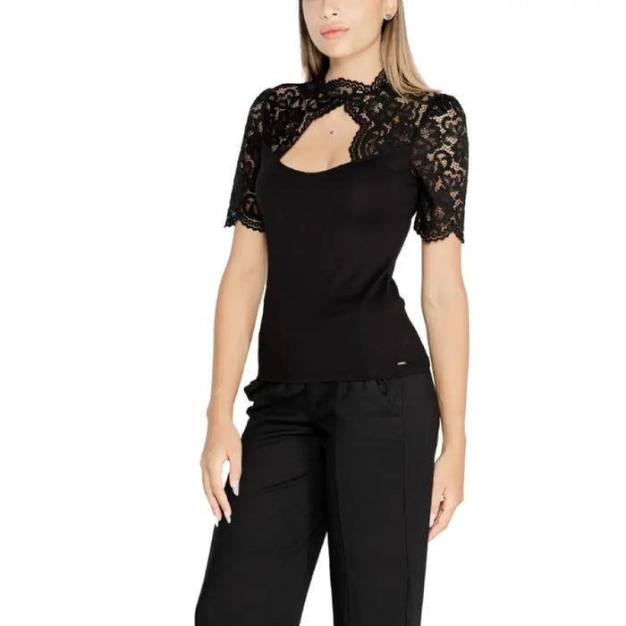 Black lace-trimmed short sleeve top with keyhole neckline by Morgan De Toi