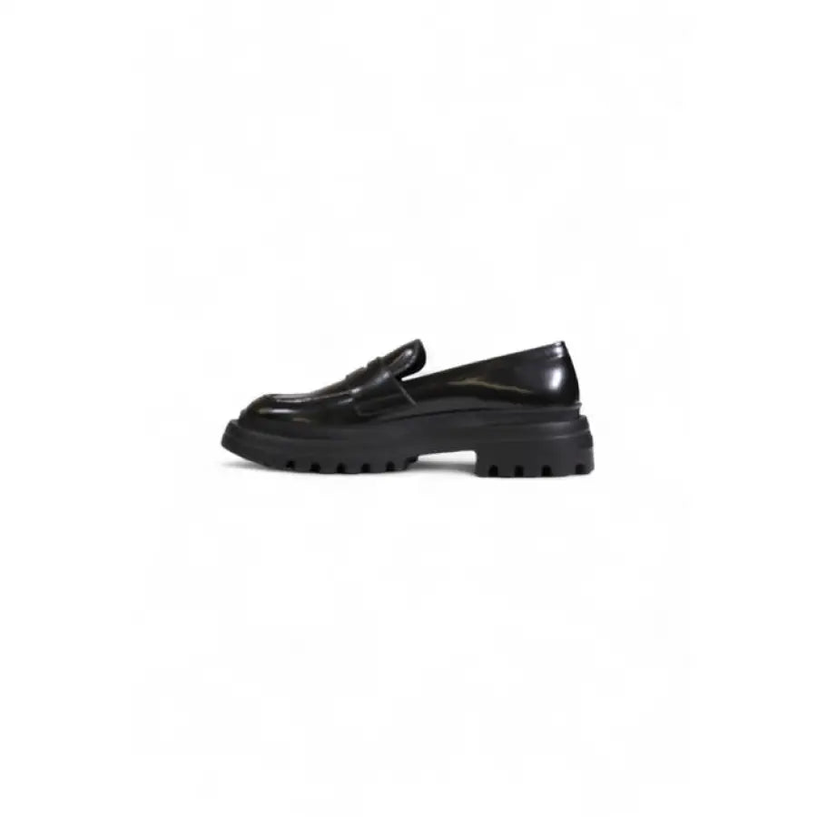 Love Moschino Women Moccassin: Black leather loafer with chunky, treaded sole