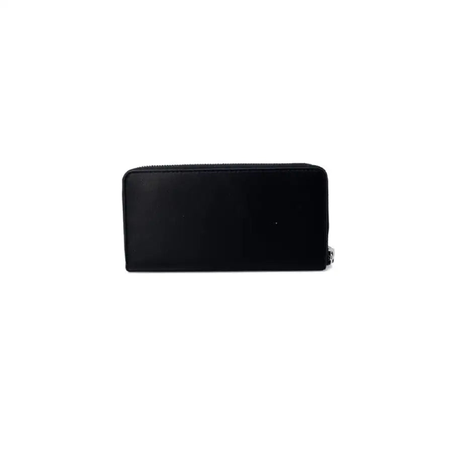 Black leather zip-around Tommy Hilfiger wallet for women from the Tommy Hilfiger Jeans collection