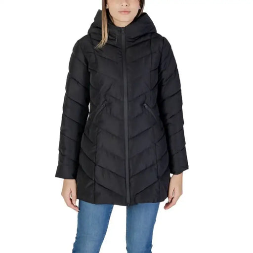 Black quilted winter parka with hood and chevron stitching from Cleré Women Jacket