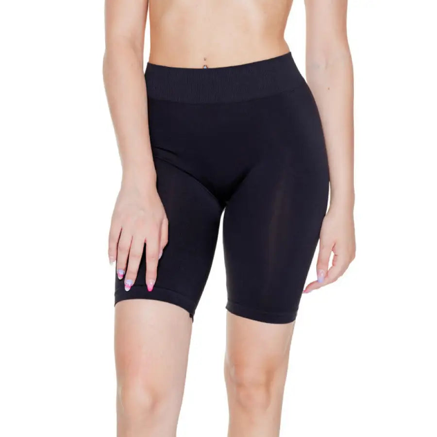 Vero Moda Women Short - Black cycling or compression shorts worn by a person