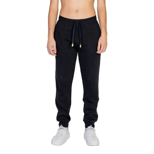 Black sweatpants with drawstring waistband and elastic cuffs from Emporio Armani Underwear