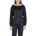 Black sweatshirt with beige trim accents from Alviero Martini Prima Classe