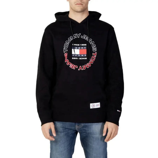 Black Tommy Jeans hoodie with circular logo from Tommy Hilfiger Jeans Men Sweatshirts