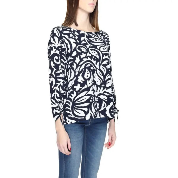 Black and white floral print long-sleeve blouse with round neckline by Street One