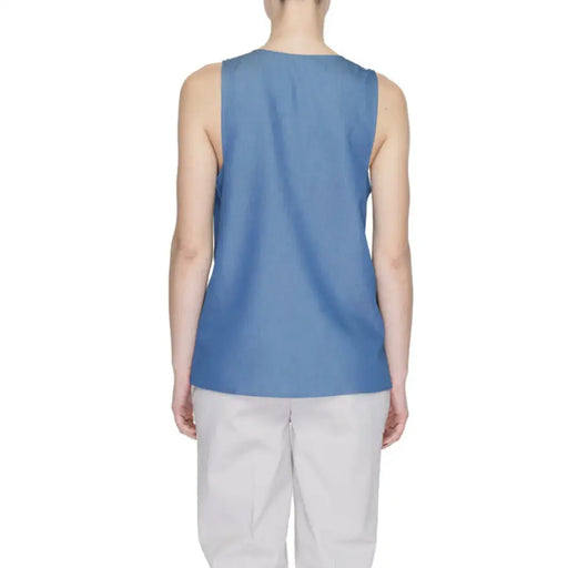 Blue sleeveless top viewed from the back, Alviero Martini Prima Classe Women’s Undershirt