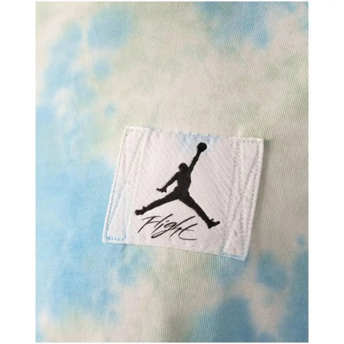 Close-up patch of basketball player on Jordan T-Shirt - Urban style clothing for men