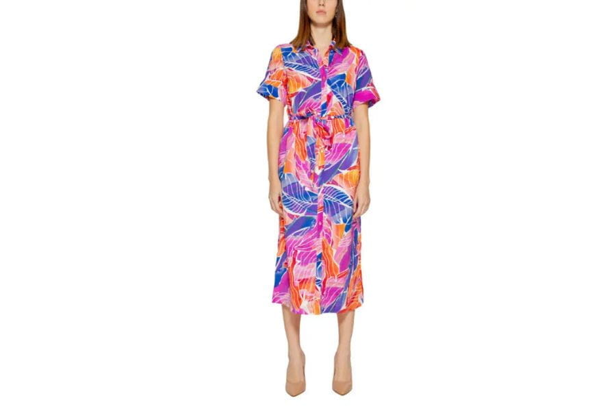 Colorful floral print midi dress with short sleeves for stylish holiday outfits.