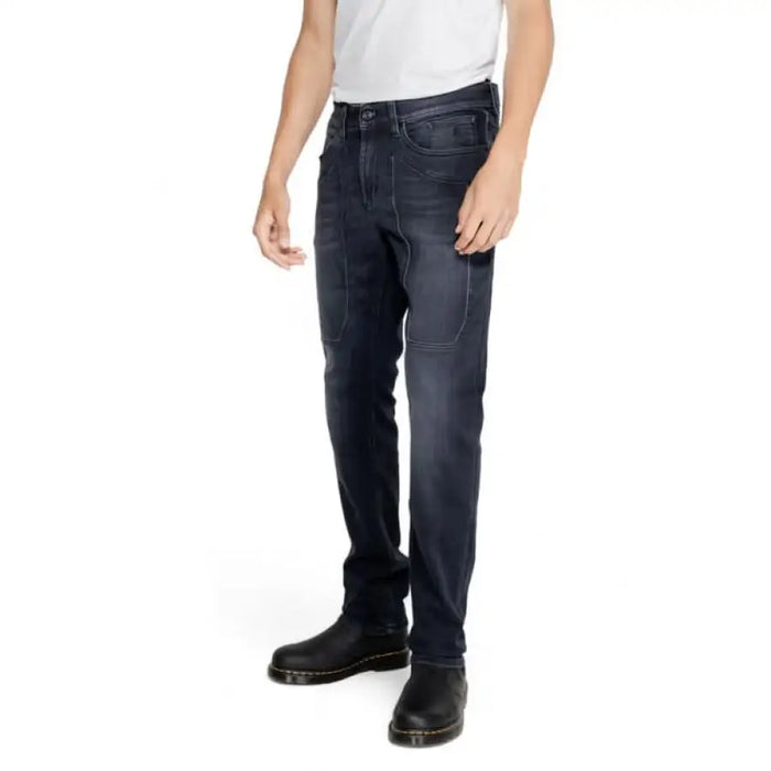 Dark wash straight-leg denim jeans with 5-pocket styling by Jeckerson for men