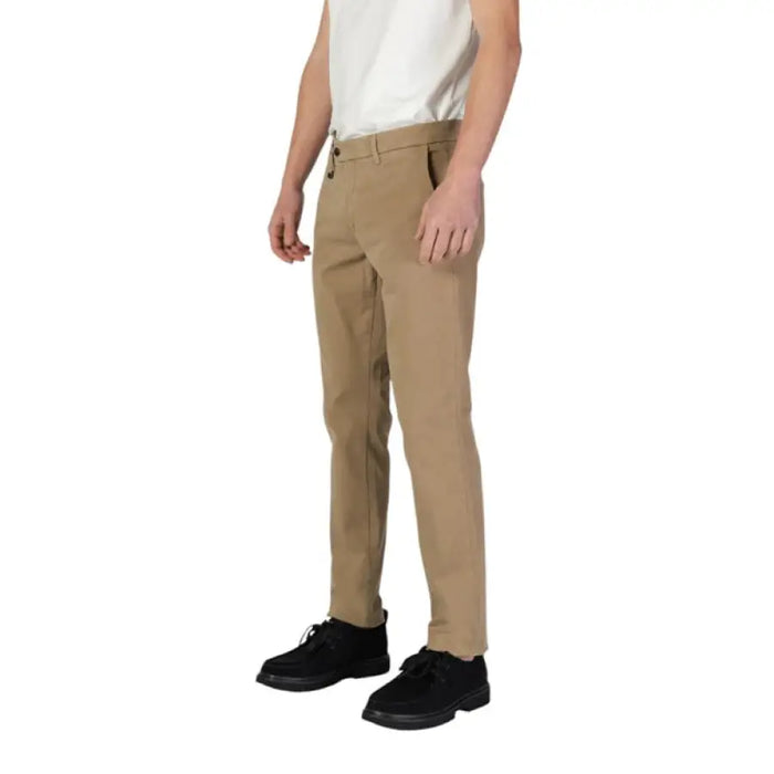 Khaki-colored straight leg chino pants from Antony Morato for men