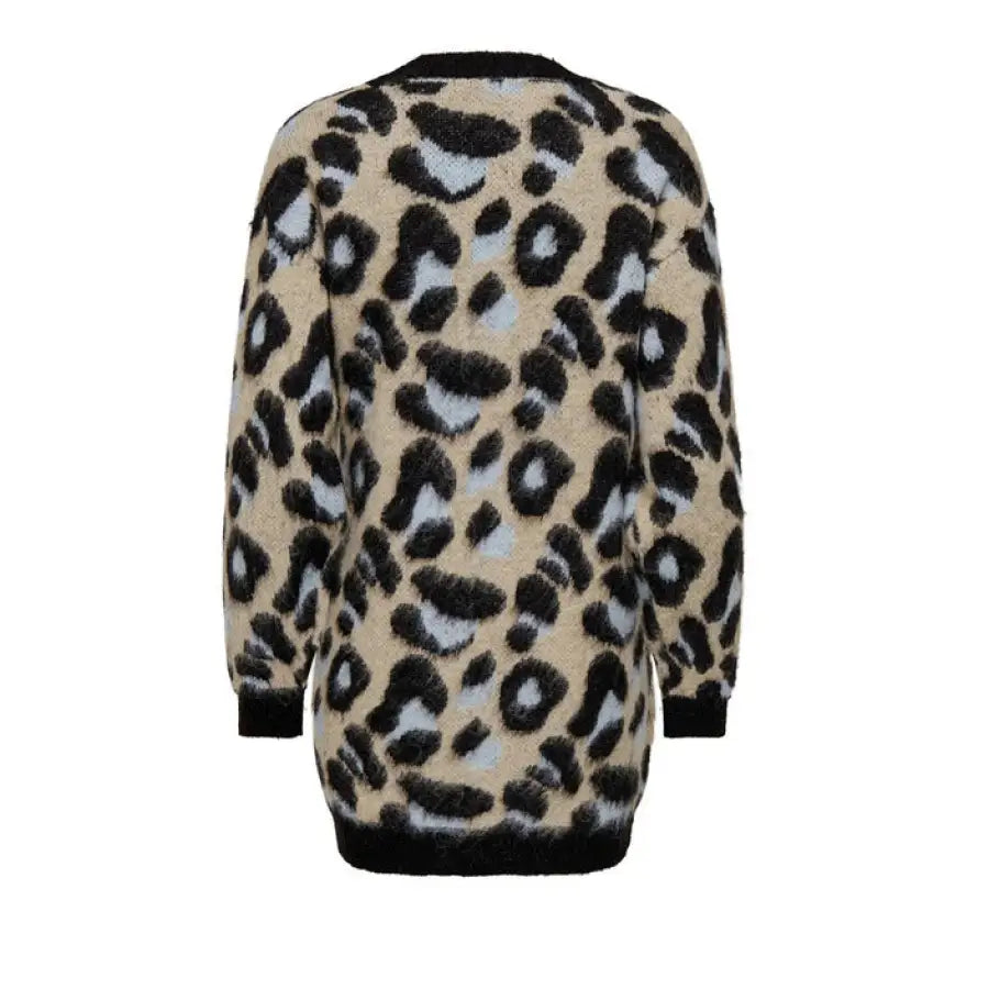 Jacqueline De Yong Leopard Print Sweater with Long Sleeves and Crew Neck for Women