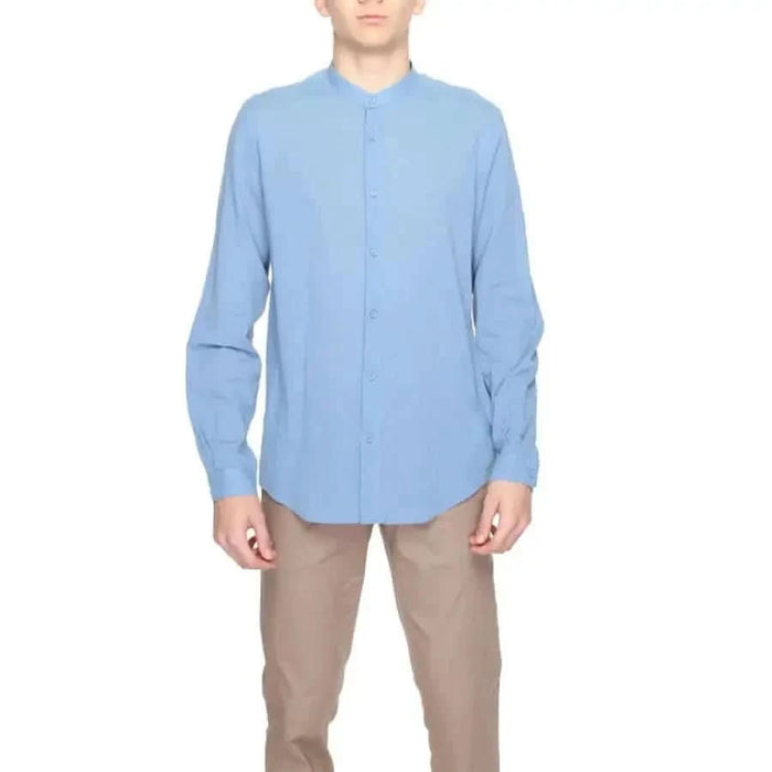 Light blue Antony Morato men’s shirt featuring a mandarin collar design