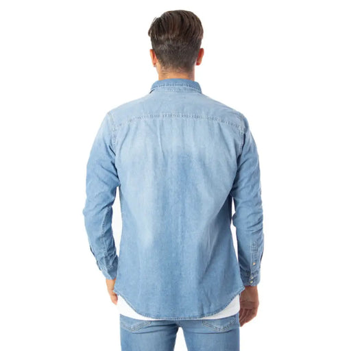 Light blue denim button-up shirt viewed from the back by Jack & Jones