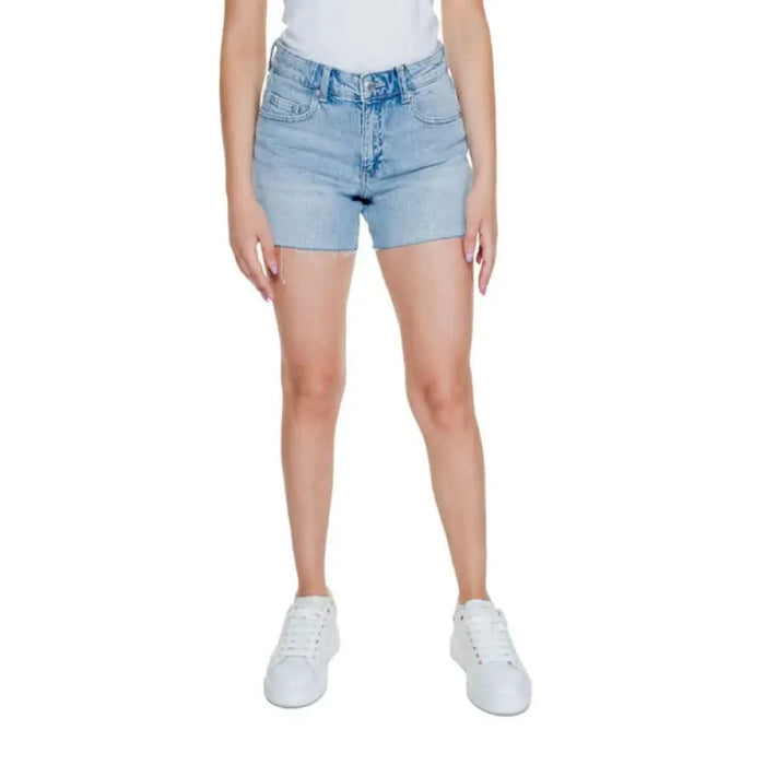 Light blue denim shorts with frayed hem - Vero Moda Women Short