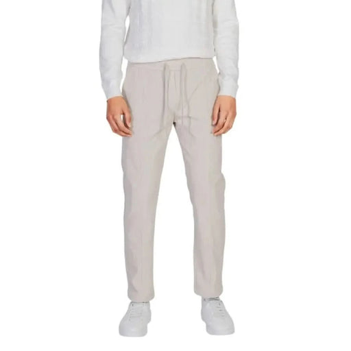 Light-colored Antony Morato men joggers with drawstring waist for casual wear