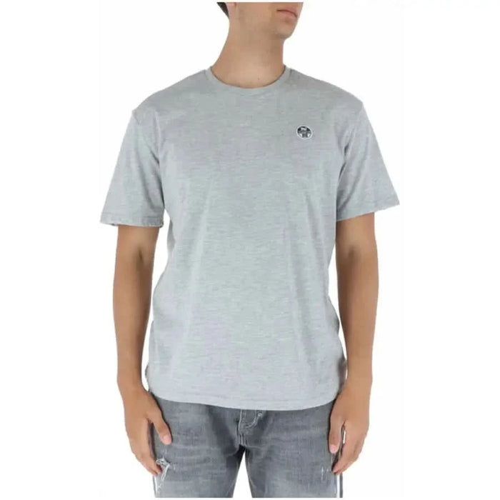 Light gray North Sails men t-shirt featuring a small logo on the chest