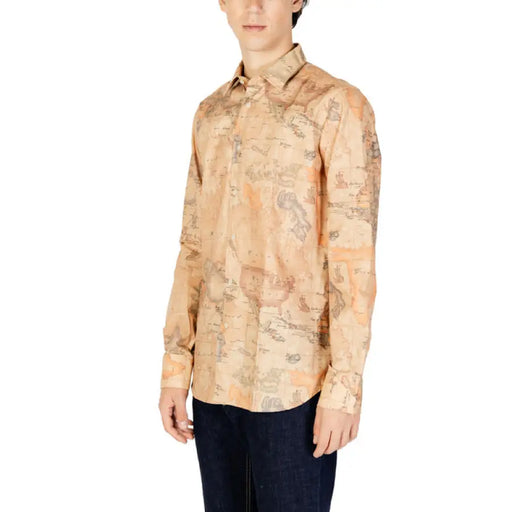 Long-sleeved button-down shirt featuring beige map print from Alviero Martini Prima Classe