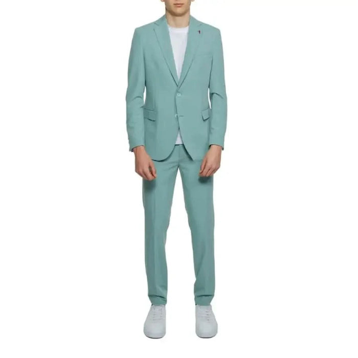 Man in a green suit from Mulish - Mulish Men Suit collection