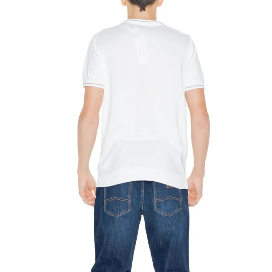 Stylish man in white t-shirt and jeans wearing Hamaki-ho Men Knitwear