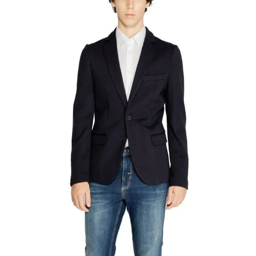 Navy blue Antony Morato blazer styled with blue jeans and a white dress shirt