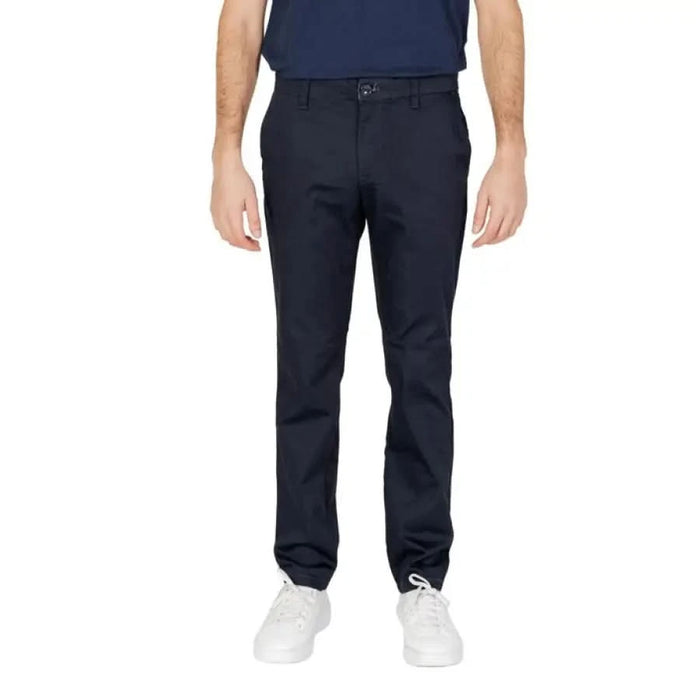 Armani Exchange Men Trousers in navy blue chinos worn with white sneakers