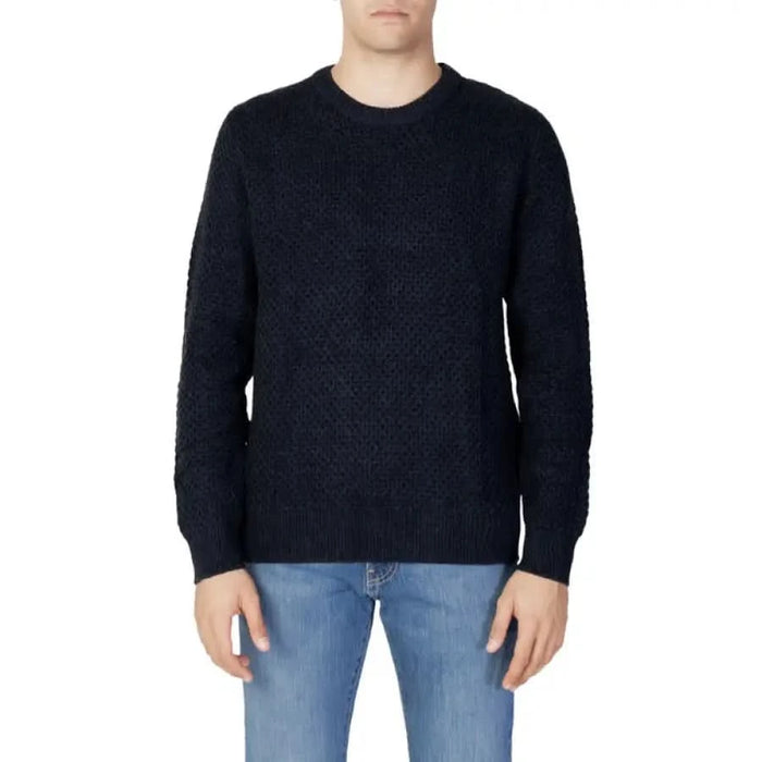 Navy blue knit sweater with crew neck from Selected Men Knitwear collection