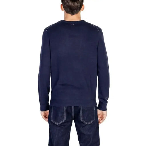 Navy blue long-sleeved crewneck sweater back view from Napapijri Men Knitwear collection