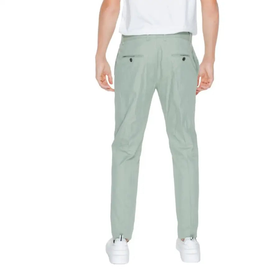 Antony Morato Men Trousers - The North Face Men’s Mountain Pant for Urban Adventures