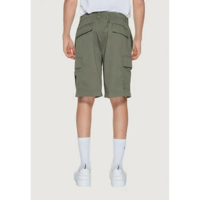 Calvin Klein Jeans Men Olive Green Cargo Shorts with Multiple Pockets