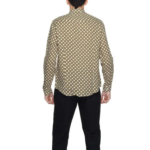 Gianni Lupo Men Shirt featuring a patterned polka dot, long-sleeved button-up shirt worn by a model