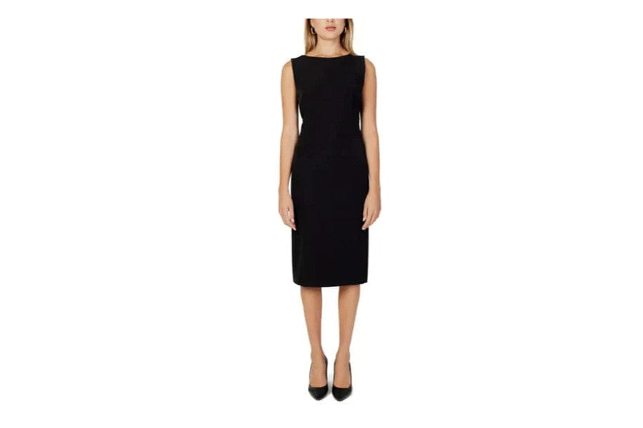 Sleeveless black midi dress with a fitted silhouette for stylish minimalist outfits.