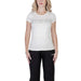 White Guess logo t-shirt with short sleeves for women from Guess brand