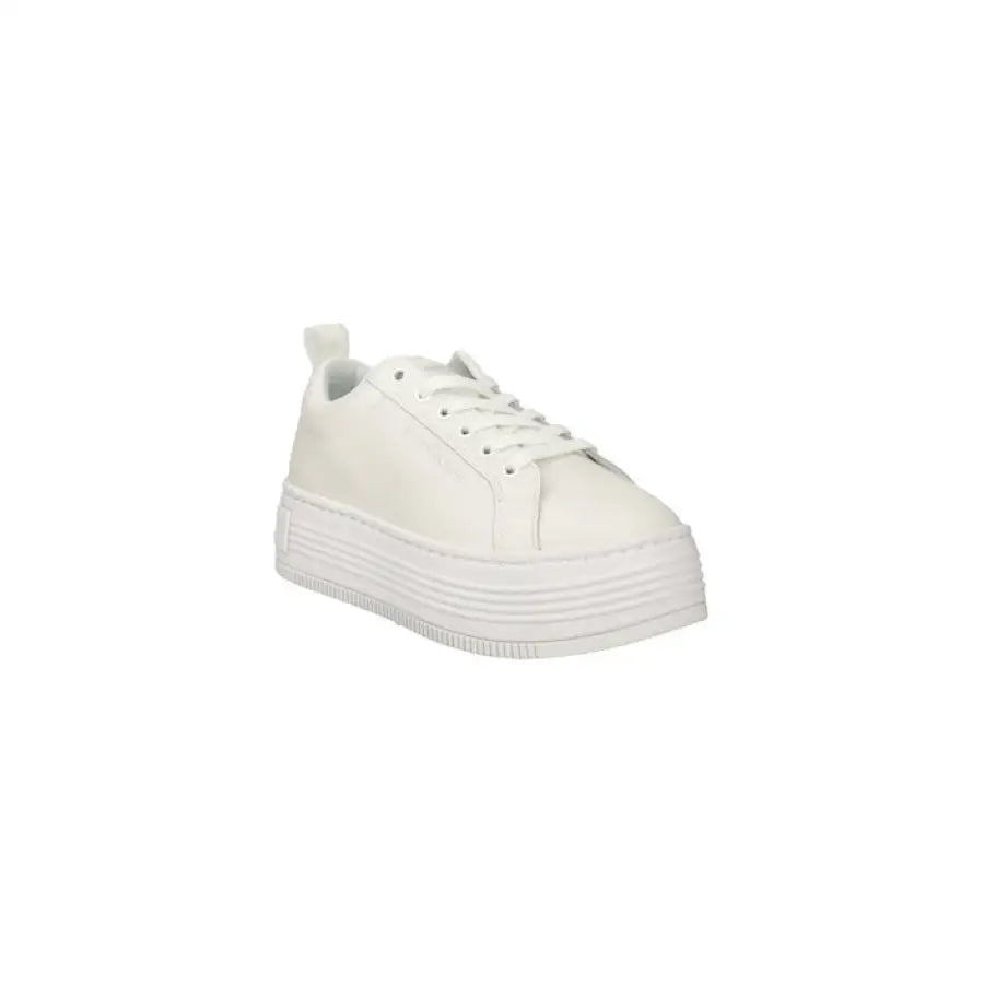 
                      
                        Calvin Klein Jeans Women Sneaker: White platform with thick sole and lace-up design
                      
                    