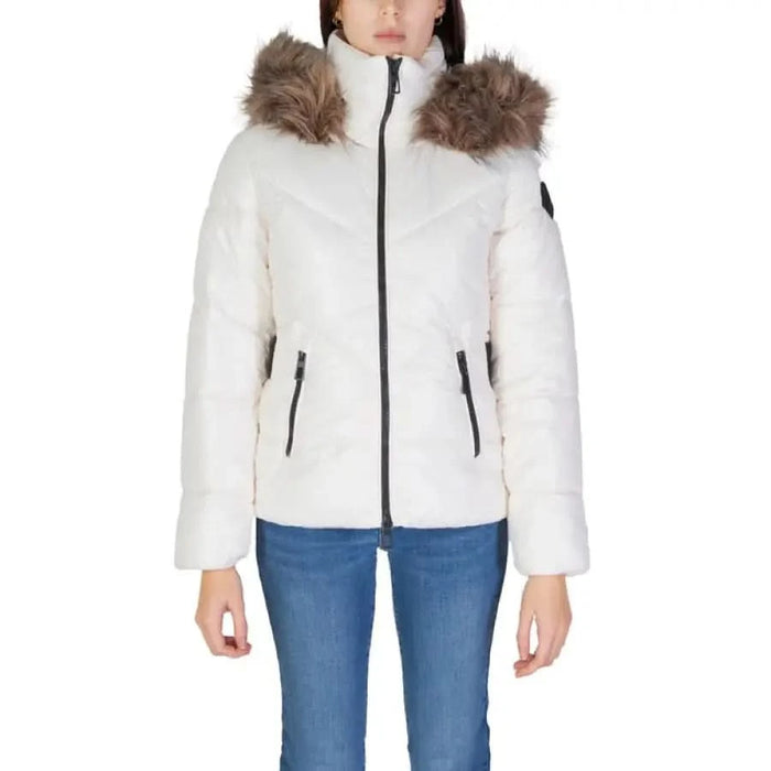 White puffer jacket with faux fur hood and black zip details by Only Women