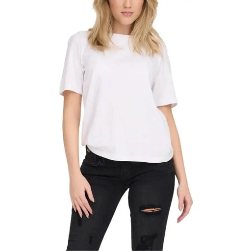 White short-sleeved t-shirt worn by a blonde-haired model from Only Women collection