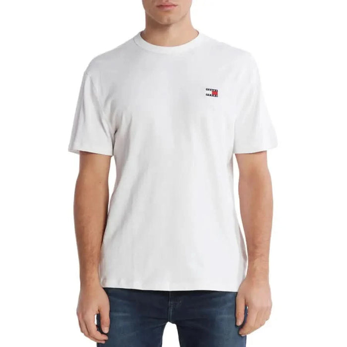 Tommy Hilfiger Jeans Men T-Shirt in white featuring a small Tommy Hilfiger logo on the chest