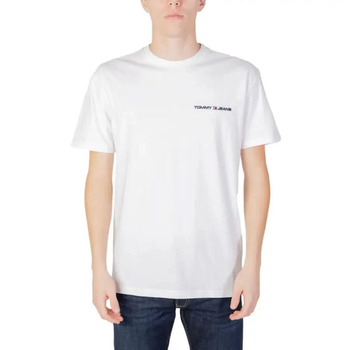 White Tommy Jeans t-shirt with small logo on chest - Tommy Hilfiger Jeans Men T-Shirt