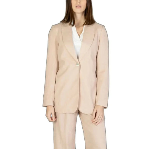 Vero Moda - Woman in Beige Suit and White Shirt from Vero Moda Women Blazer Collection