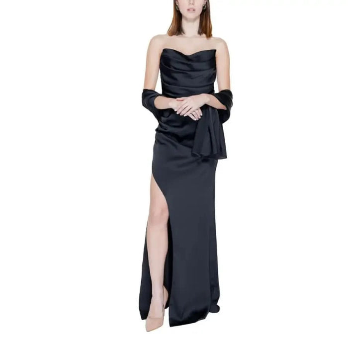 Stylish urban woman in ’Silence - Silence Women Dress.’ Black elegance and trendy fashion