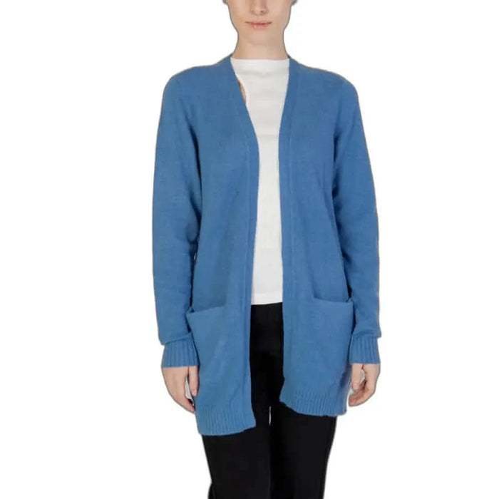 Woman in Vila Clothes blue cardigan sweater